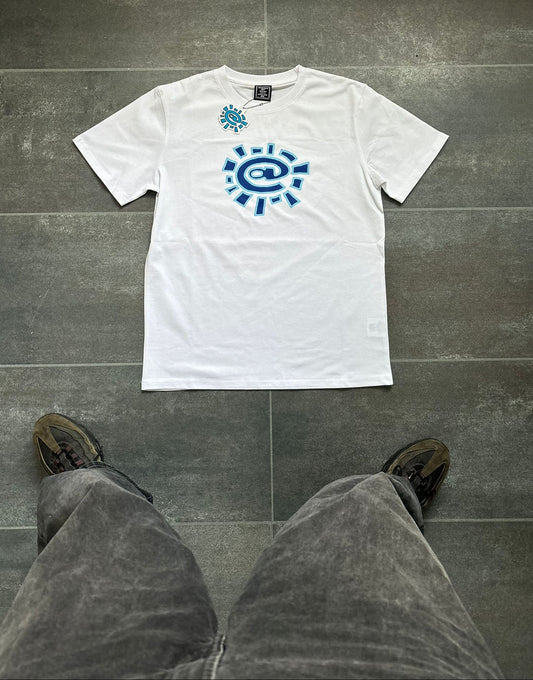 Adwysd White & Blue Sun Graphic Tee