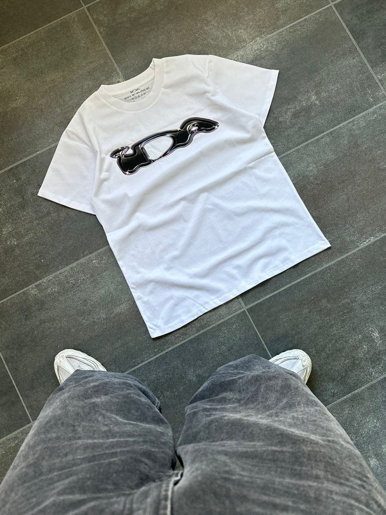 IDA White & Silver Graphic Tee