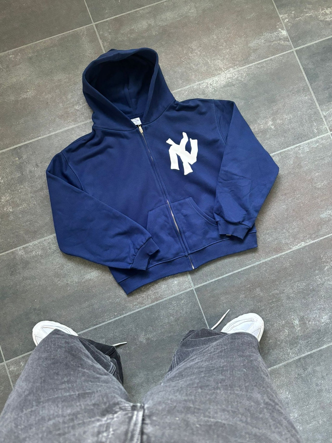 Akimbo Navy Cropped Zip Up Hoodie